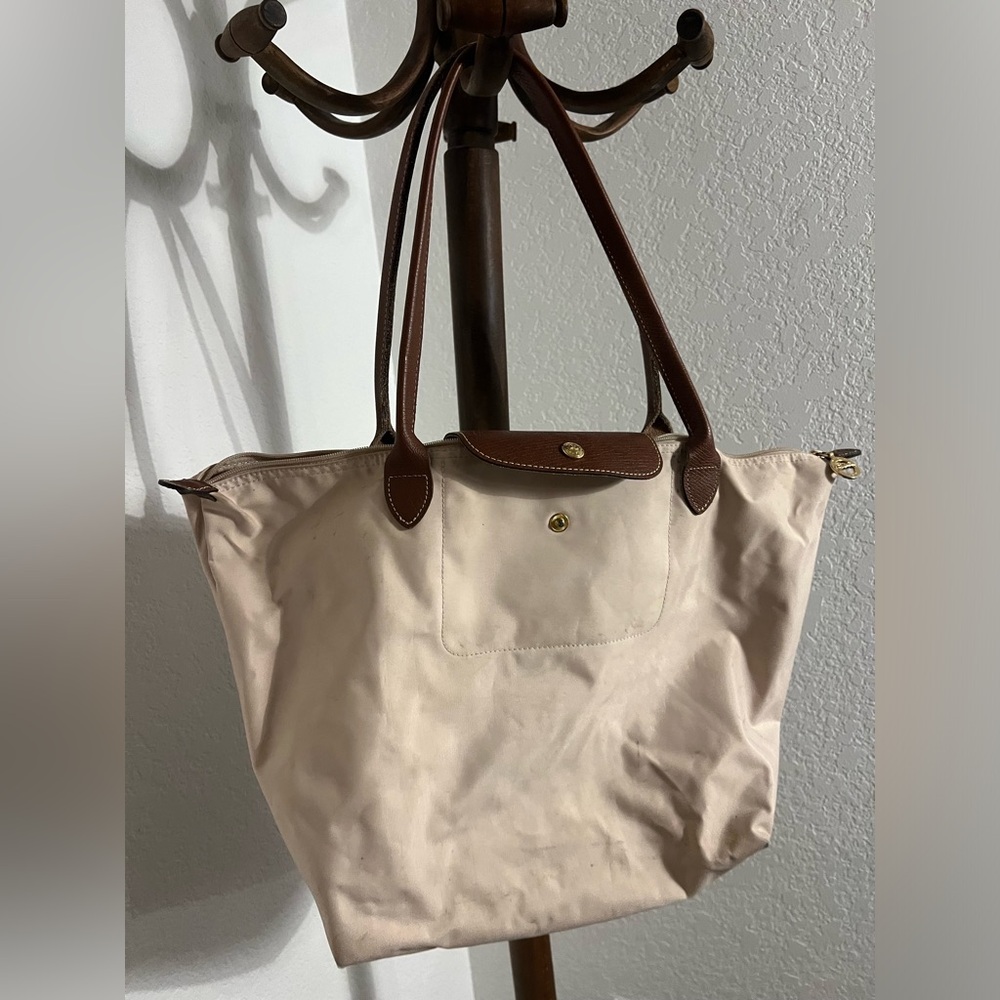 Medium cream Longchamp bag